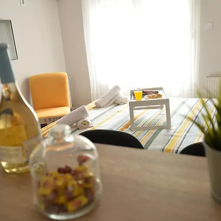 Apartment Pleasure Novi Sad Exteriör bild